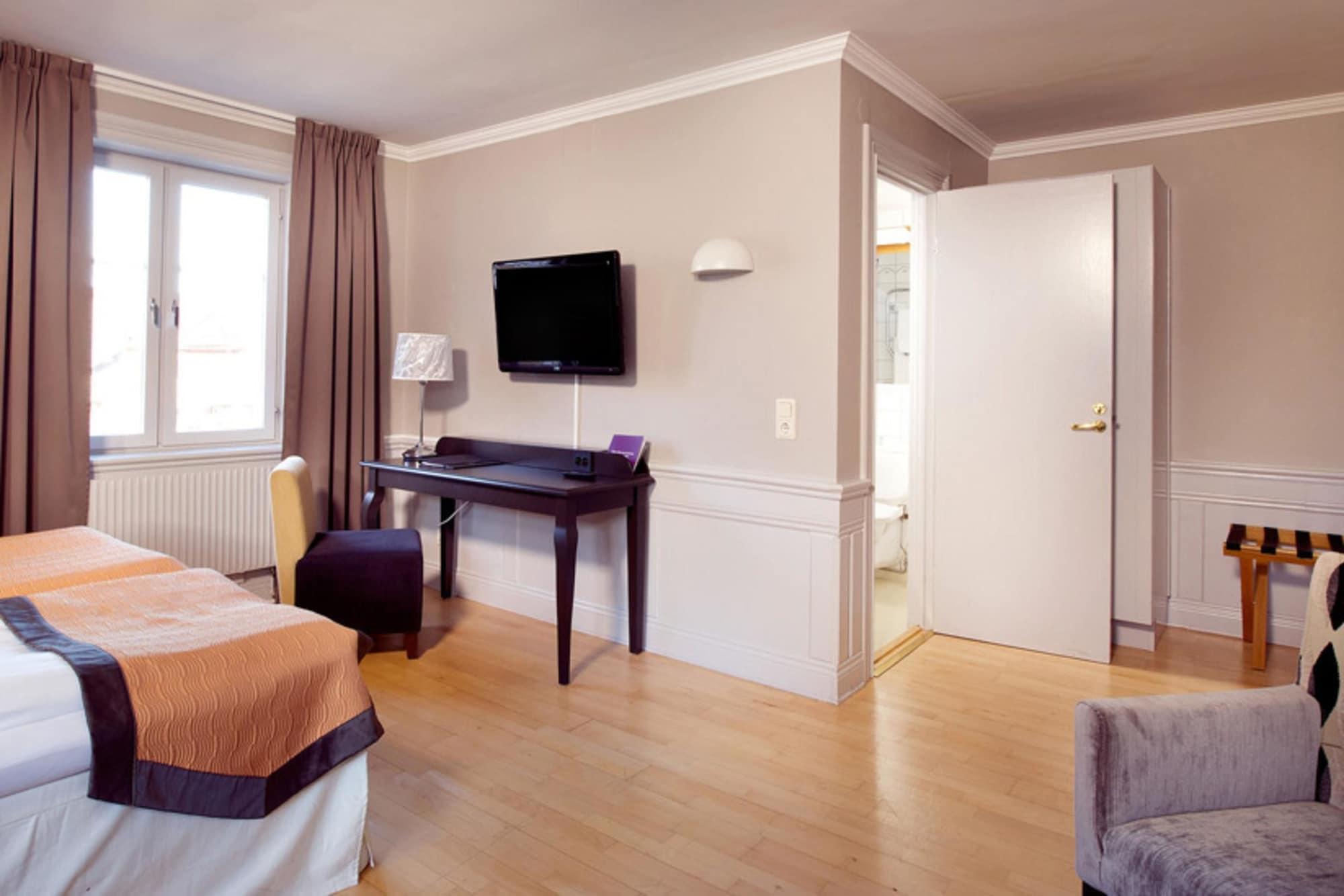 Home Hotel Majoren Skövde Eksteriør billede